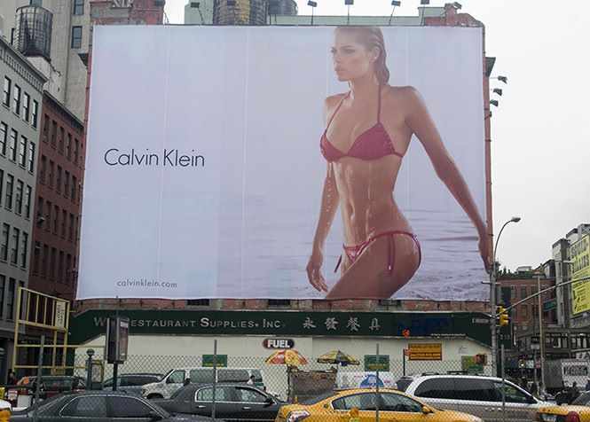 Обнаженное тело — один из столпов практически любой рекламной кампании Calvin Klein