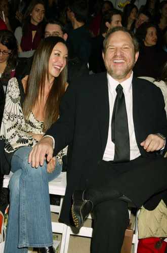 Харви Вайнштейн с модельером Тамарой Меллон на показе шоу Project Runway, 4 февраля 2005 год