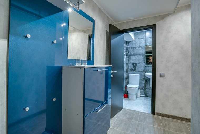 Смотрите фотогалерею — номера и куклы отеля Dolls Hotel