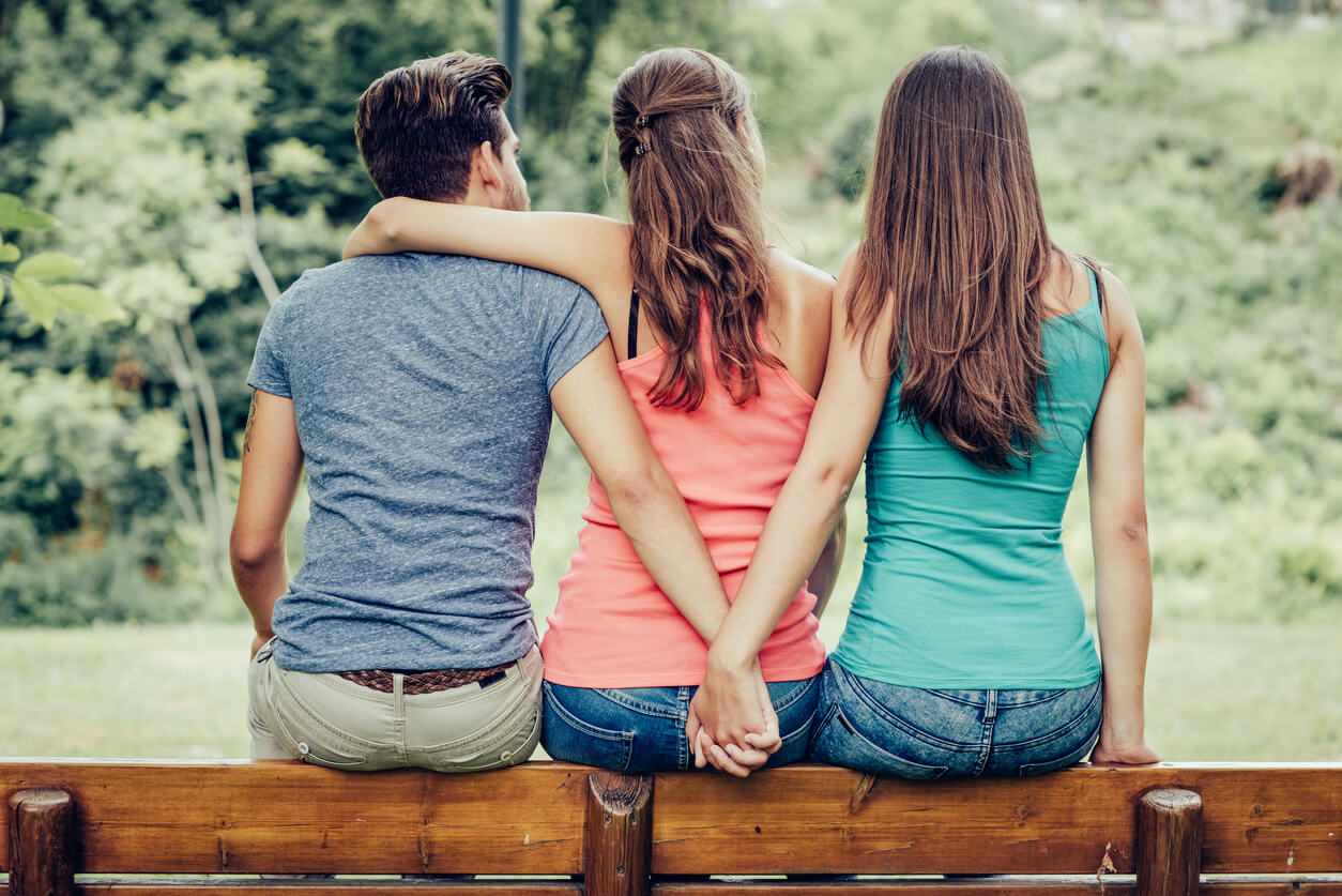 10 предательств от лучших друзей, которые невозможно было предугадать
