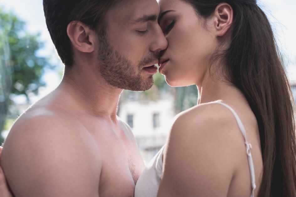 5 типов сексуальных партнеров, с которыми нельзя лишаться девственности