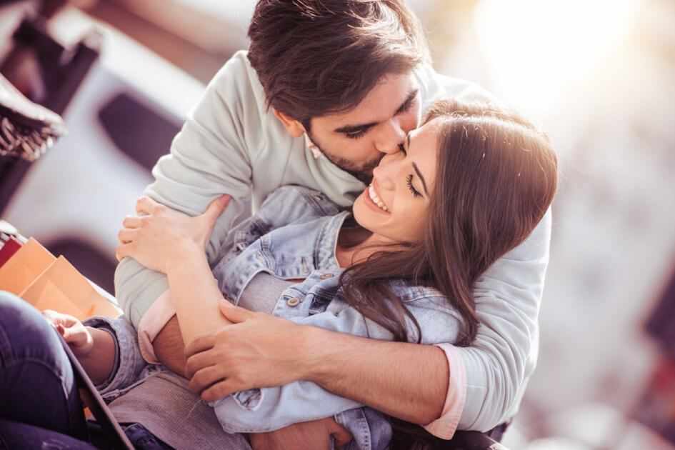 Как влюбить в себя девушку с первого поцелуя