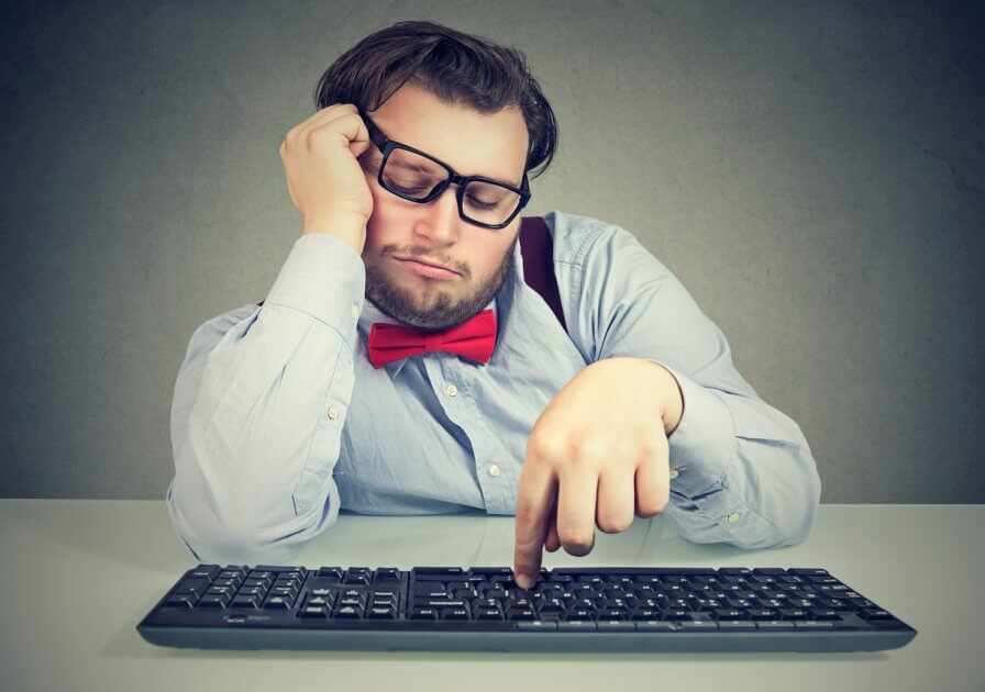 Потратил всю зарплату на батут и сладости: как избавиться от инфантильности, фото