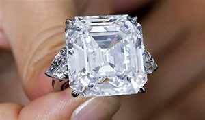 Свадебные кольца с бриллиантами как подарок юбилярам
